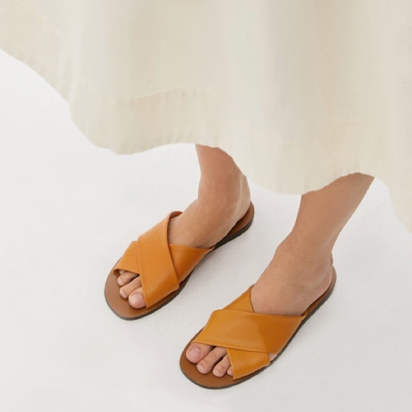 Everlane Day Crossover Sandals in Golden Brown - Picture 8 of 8